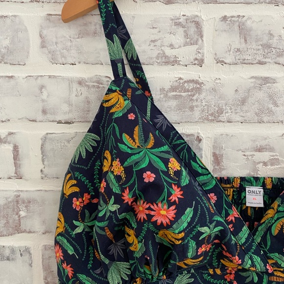 Old Navy Women’s Cross-Front Poplin Smocked Bralette Top Size XL - Picture 5 of 8